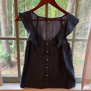 Old Navy denim/linen button down ruffle tank, size XS